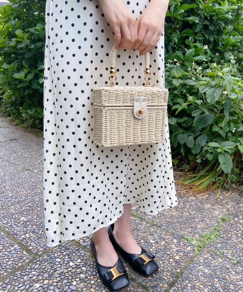 Loueme（ルエム）の「2WAYスクエアかごバッグ（かごバッグ・レディース・ベージュ/ナチュラル・FREE）」の4枚目の写真