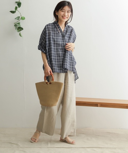 URBAN RESEARCH DOORS（アーバンリサーチドアーズ）の「チェックギャザーブラウス（シャツ/ブラウス・レディース・ホワイト/ネイビー・ONE）」の12枚目の写真