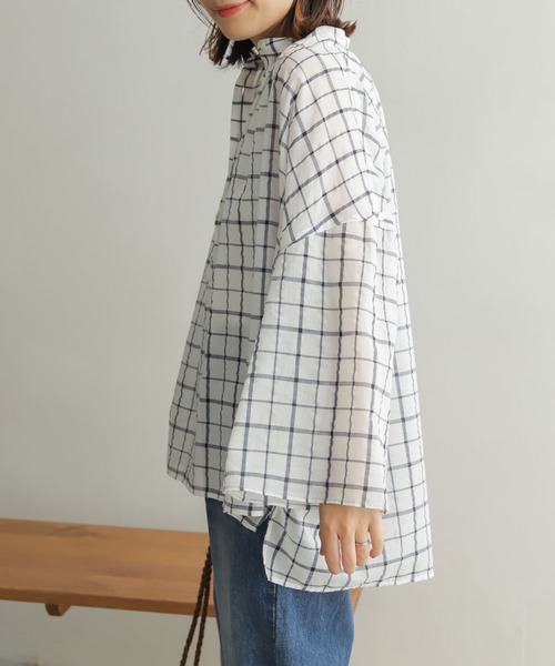 URBAN RESEARCH DOORS（アーバンリサーチドアーズ）の「チェックギャザーブラウス（シャツ/ブラウス・レディース・ホワイト/ネイビー・ONE）」の15枚目の写真