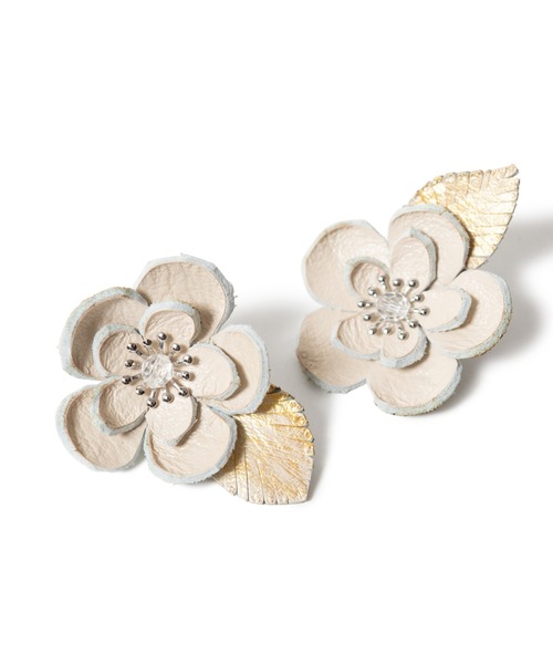 LAYMEE（レイミー）の「Leather flower 2way earring / レザーフラワー