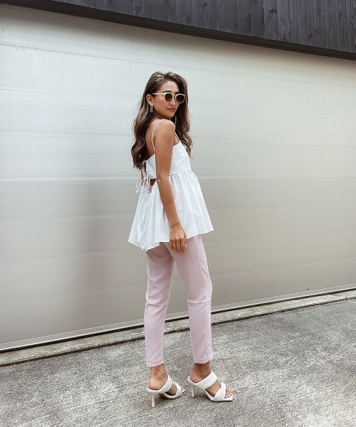 esutoreja（エストレジャ）の「ペプラムバックオープントップス（キャミソール・レディース・ホワイト/ブラック/オレンジ・FREE）」の11枚目の写真