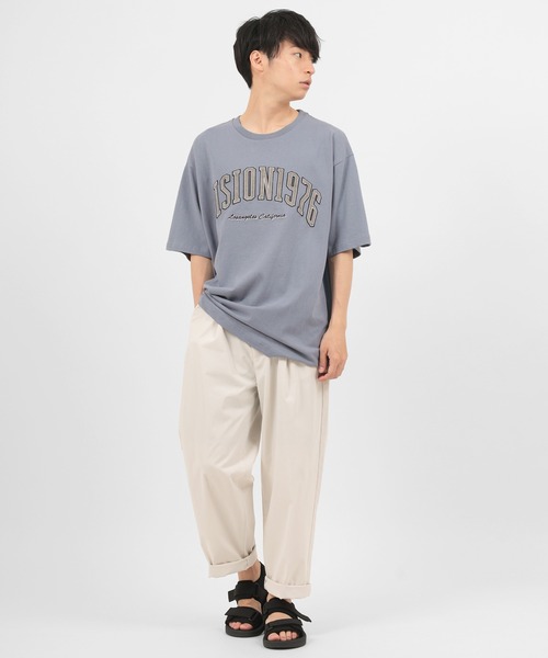 VISION STREET WEAR（ヴィジョンストリートウェア）の「【VISION STREET  WEAR/ヴィジョンストリートウェア】カレッジロゴ サテンワッペン半袖Tシャツ（Tシャツ/カットソー・メンズ・ホワイト/ブラック/グリーン/ブルーグレー・M/L/XL）」の12枚目の写真