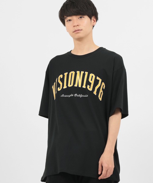 VISION STREET WEAR（ヴィジョンストリートウェア）の「【VISION STREET  WEAR/ヴィジョンストリートウェア】カレッジロゴ サテンワッペン半袖Tシャツ（Tシャツ/カットソー・メンズ・ホワイト/ブラック/グリーン/ブルーグレー・M/L/XL）」の15枚目の写真