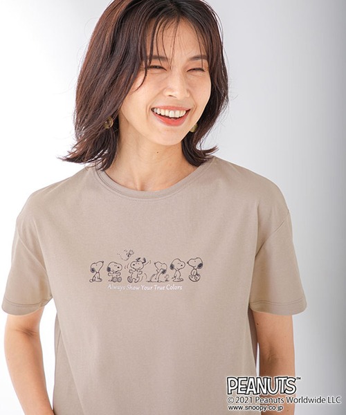 Petit Honfleur(プチオンフルール)の「【スヌーピー】フロントロゴプリント コラボTシャツ(Tシャツ/カットソー・レディース・ホワイト/ブルー/ベージュ・M/L)」の13枚目の写真