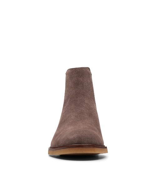 Clarks（クラークス）の「【ネット限定】Clarkdale Gobi / クラークデールゴビ（トープスエード）（ブーツ・メンズ・ライトグレー・UK9/UK8/UK7/UK10/UK9.5/UK7.5/UK6.5/UK8.5/UK6/UK10.5）」の2枚目の写真