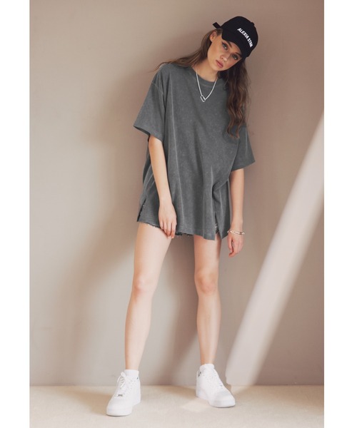 ALEXIA STAM（アリシアスタン）の「Pigment Dyed Oversized Tee/ピグメントダイオーバーサイズティー（Tシャツ/カットソー・レディース・モカ/カーキ/チャコールグレー・FREE）」の17枚目の写真