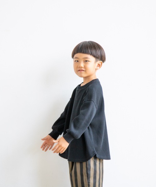 LOWRYS FARM（ローリーズファーム）の「ＴＲＵＥコットンワッフルプルオーバー　215491（Tシャツ/カットソー・キッズ・ブラック/グリーン/アイボリー・110cm/120cm/130cm）」の3枚目の写真
