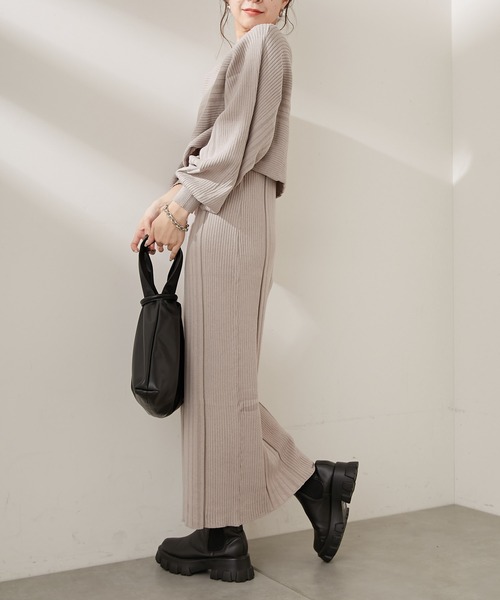 Chico（チコ）の「長袖短丈ニット＋ノースリニットワンピースSET