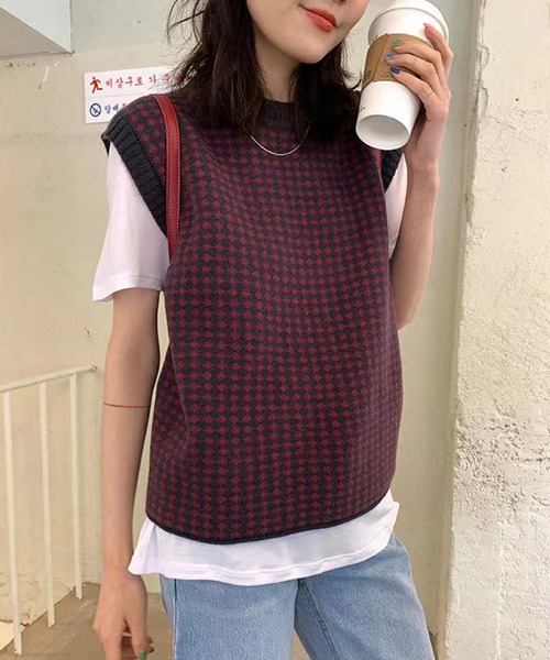 Jewelobe（ジュエローブ）の「オーバーサイズハーリキンチェックニットベスト（ベスト・レディース・ネイビー/ブラック/オフホワイト・FREE）」の20枚目の写真