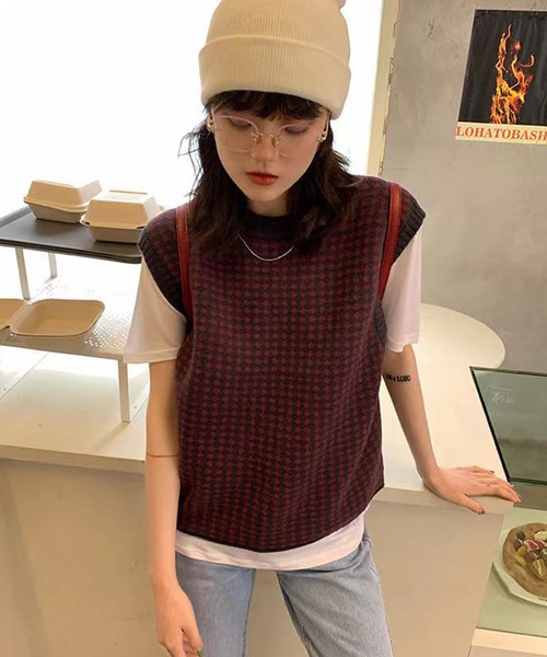 Jewelobe（ジュエローブ）の「オーバーサイズハーリキンチェックニットベスト（ベスト・レディース・ネイビー/ブラック/オフホワイト・FREE）」の7枚目の写真