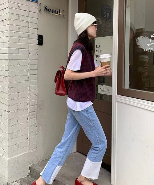 Jewelobe（ジュエローブ）の「オーバーサイズハーリキンチェックニットベスト（ベスト・レディース・ネイビー/ブラック/オフホワイト・FREE）」の8枚目の写真