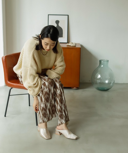 Birthday room(バースデイルーム)の「上品さをプラス。サテンミュールパンプス(パンプス・レディース・ブラック/グリーン/ナチュラル・MEDIUM/LARGE)」の8枚目の写真