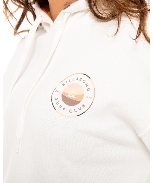 BILLABONG(ビラボン)の「BILLABONG レディース PATTERN CIRCLE LOGO パーカー 【2021年秋冬モデル】/ビラボンレディーススウェット(パーカー・レディース・ブラック/ベージュ/オフホワイト・MEDIUM/LARGE)」の4枚目の写真