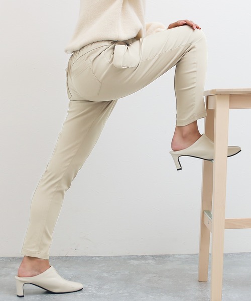 Social GIRL（ソーシャルガール）の「2タック 裏起毛 ストレッチ テーパードパンツ イージーパンツ（その他パンツ・レディース・ネイビー/オフホワイト/ベージュ/カーキ/ブラック/グレイッシュベージュ・L/LL/M）」の19枚目の写真