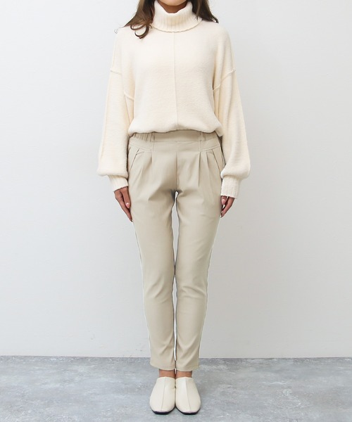 Social GIRL（ソーシャルガール）の「2タック 裏起毛 ストレッチ テーパードパンツ イージーパンツ（その他パンツ・レディース・ネイビー/オフホワイト/ベージュ/カーキ/ブラック/グレイッシュベージュ・L/LL/M）」の22枚目の写真