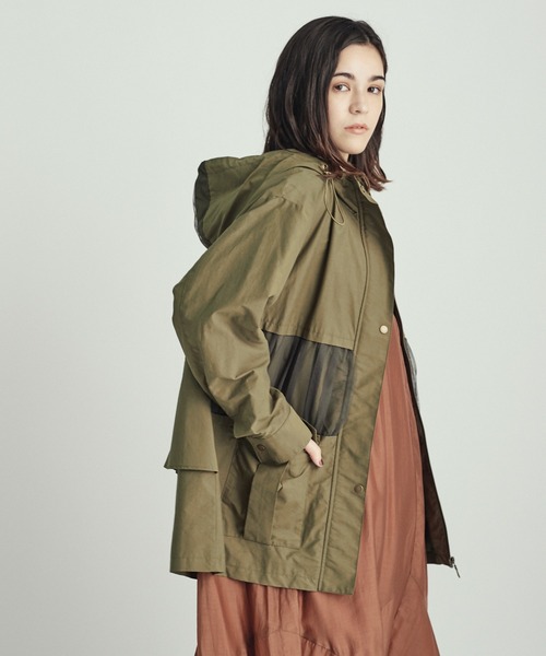DRWCYS（ドロシーズ）の「バックフリルミリタリーブルゾン（ミリタリージャケット・レディース・カーキ/キャメル・FREE）」の6枚目の写真