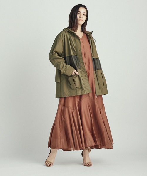 DRWCYS（ドロシーズ）の「バックフリルミリタリーブルゾン（ミリタリージャケット・レディース・カーキ/キャメル・FREE）」の15枚目の写真