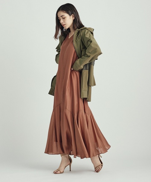 DRWCYS（ドロシーズ）の「バックフリルミリタリーブルゾン（ミリタリージャケット・レディース・カーキ/キャメル・FREE）」の20枚目の写真