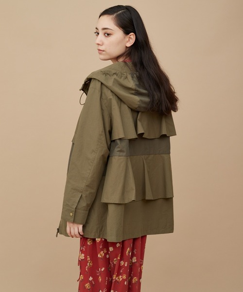 DRWCYS（ドロシーズ）の「バックフリルミリタリーブルゾン（ミリタリージャケット・レディース・カーキ/キャメル・FREE）」の18枚目の写真