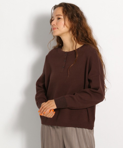 niko and...(ニコアンド)の「洗える2WAYネックデザインプルオーバー(ニット/セーター・レディース・ライトグレー/ブラック/ネイビー/ブラウン・MEDIUM/LARGE)」の3枚目の写真