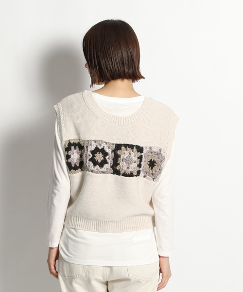 niko and...（ニコアンド）の「2WAYクロシェニットベスト（ベスト・レディース・オフホワイト/ベージュ/カーキ/ブラック・FREE）」の17枚目の写真