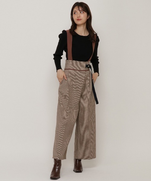 REDYAZEL(レディアゼル)の「配色サス付きワイドパンツ(その他パンツ・レディース・ベージュ系その他/ネイビー/ベージュ・MEDIUM/SMALL)」の7枚目の写真