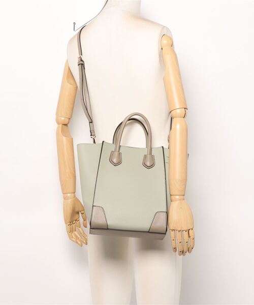 N.（N. Natural Beauty Basic）（エヌエヌナチュラルビューティーベーシック）の「◆スクエアコンビトートバッグ（トートバッグ・レディース・ベージュ/ライトグリーン/ブラック・ﾌﾘ-）」の8枚目の写真