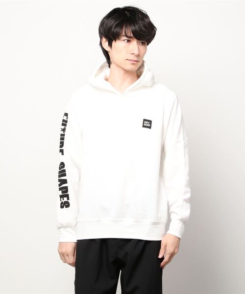 SHISKY（シスキー）の「袖プリント ロゴ ワンポイント プルオーバー パーカー（パーカー・メンズ・ブラック/杢グレー/オフホワイト・M/XL/L）」の7枚目の写真
