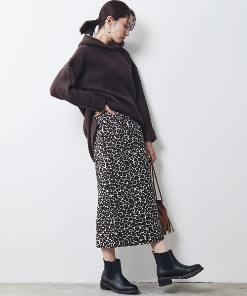 CHIC STYLE(シックスタイル)の「<大きいサイズ>レオパードジャガードタイトロングスカート シックスタイル(スカート・レディース・ブラウン系/ブラック系・5/7/2/4/3/6/1)」の17枚目の写真