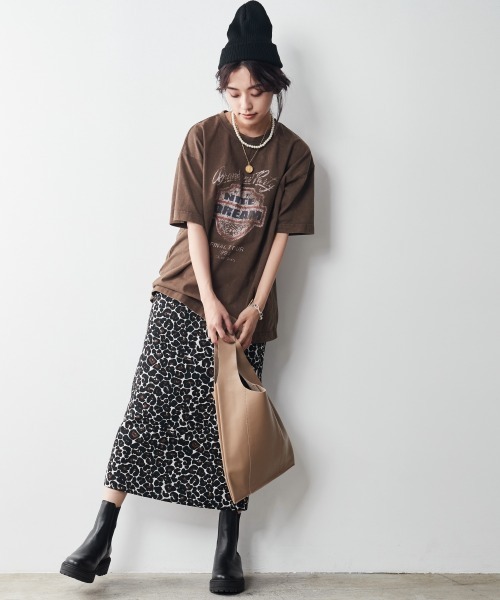 CHIC STYLE(シックスタイル)の「<大きいサイズ>レオパードジャガードタイトロングスカート シックスタイル(スカート・レディース・ブラウン系/ブラック系・5/7/2/4/3/6/1)」の13枚目の写真