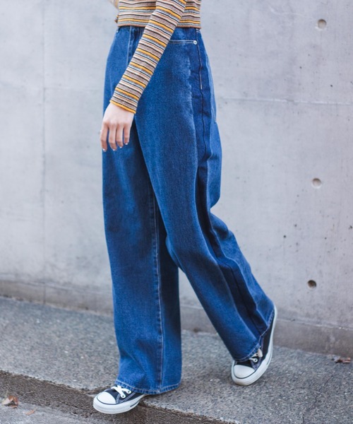 WEGO（ウィゴー）の「WEGO/ウエストフィットワイドストレートラインパンツ（デニムパンツ・レディース・インディゴブルー/ブラック系その他・MEDIUM/SMALL/LARGE）」の2枚目の写真