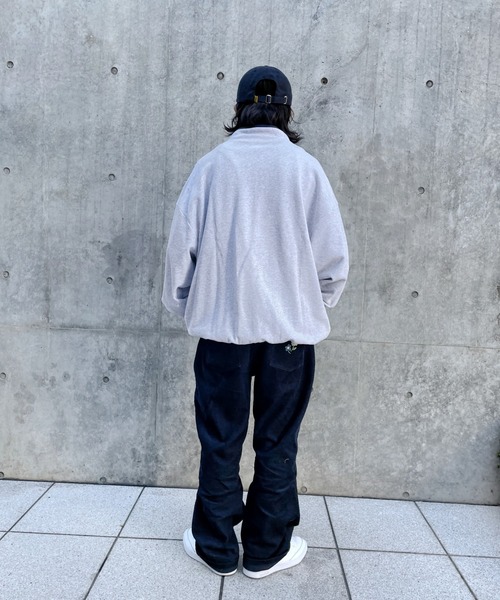 WHO'S WHO gallery（フーズフーギャラリー）の「COOPER FACTパイピングハーフジップ（スウェット・メンズ・アッシュグレー/ネイビー/イエロー/ブラック・FREE）」の15枚目の写真