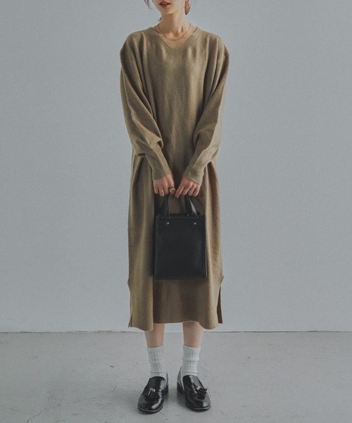 Fashion Letter(ファッションレター)の「Vネックニットロングワンピース(ワンピース・レディース・ブラック/ライトグレー/ベージュ/ブラウン/グレー・M~L/LL~3L/4L~5L)」の5枚目の写真