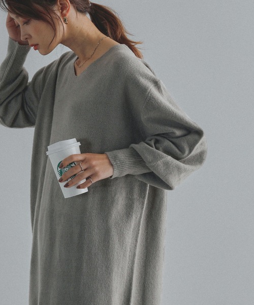 Fashion Letter(ファッションレター)の「Vネックニットロングワンピース(ワンピース・レディース・ブラック/ライトグレー/ベージュ/ブラウン/グレー・M~L/LL~3L/4L~5L)」の3枚目の写真