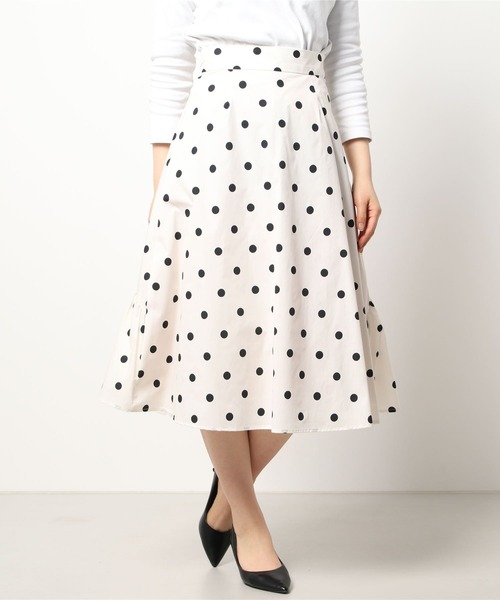 31 Sons de mode（トランテアン　ソン　ドゥ　モード）の「ドットバックチュールスカート（スカート・レディース・ブラック/イエロー/クリーム・38/36）」の13枚目の写真