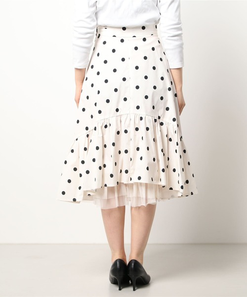31 Sons de mode（トランテアン　ソン　ドゥ　モード）の「ドットバックチュールスカート（スカート・レディース・ブラック/イエロー/クリーム・38/36）」の11枚目の写真
