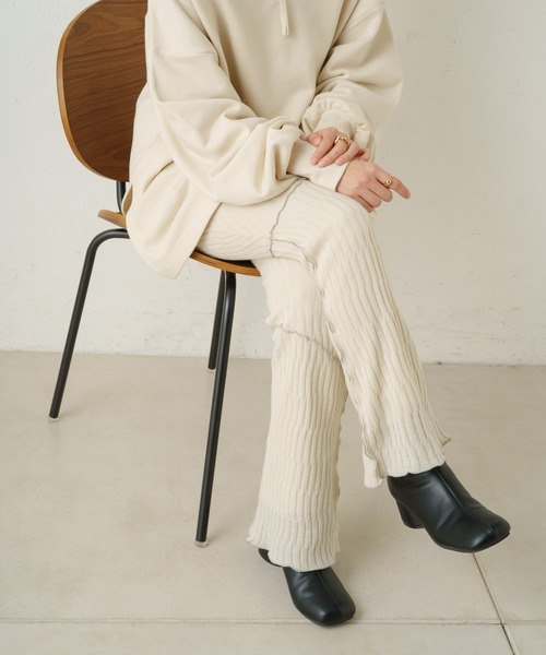 Kastane(カスタネ)の「【SETUP対応アイテム】ニットメロウフレアレギンス(その他パンツ・レディース・ブラック/アイボリー/ブラウン・FREE)」の1枚目の写真