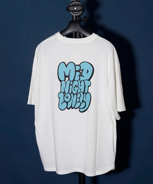 unrelaxing(アンリラクシング)の「オーバーサイズ ルーズビッグシルエット ドロップショルダーTシャツ(Tシャツ/カットソー・メンズ・その他/その他1/その他2/その他3/その他4/その他5/その他8/その他9/ホワイト系/ホワイト系1/ホワイト系2/ホワイト系3/ホワイト系4/ホワイト系5/ホワイト系6/ホワイト系7/ホワイト系8/ホワイト系9/ブラック系/ブラック系1/ブラック系2/ブラック系3/ブラック系4/ブラック系5/ブラック系6/ブラック系7/ブラック系8/ブラック系9/ベージュ系/ベージュ系1/ベージュ系2/ベージュ系3/ベージュ系4/ベージュ系5/ベージュ系6/ベージュ系7/ベージュ系8/ベージュ系9/グリーン系/グリーン系1/グリーン系2/グリーン系3/グリーン系4/グリーン系5/グリーン系6/グリーン系8/グリーン系9/ネイビー系/ネイビー系1/ネイビー系3/ネイビー系4/ネイビー系5/ネイビー系6/ネイビー系8/ネイビー系9/パープル系/パープル系1/パープル系2/パープル系3/パープル系4/パープル系5/パープル系6/パープル系7/パープル系8/パープル系9/イエロー系/イエロー系1/イエロー系2/イエロー系3/イエロー系4/イエロー系5/イエロー系6/イエロー系7/イエロー系8/イエロー系9・FREE)」の5枚目の写真