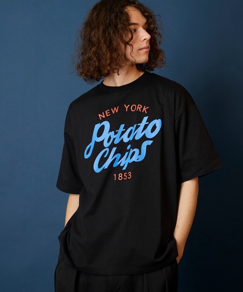 unrelaxing(アンリラクシング)の「オーバーサイズ ルーズビッグシルエット ドロップショルダーTシャツ(Tシャツ/カットソー・メンズ・その他/その他1/その他2/その他3/その他4/その他5/その他8/その他9/ホワイト系/ホワイト系1/ホワイト系2/ホワイト系3/ホワイト系4/ホワイト系5/ホワイト系6/ホワイト系7/ホワイト系8/ホワイト系9/ブラック系/ブラック系1/ブラック系2/ブラック系3/ブラック系4/ブラック系5/ブラック系6/ブラック系7/ブラック系8/ブラック系9/ベージュ系/ベージュ系1/ベージュ系2/ベージュ系3/ベージュ系4/ベージュ系5/ベージュ系6/ベージュ系7/ベージュ系8/ベージュ系9/グリーン系/グリーン系1/グリーン系2/グリーン系3/グリーン系4/グリーン系5/グリーン系6/グリーン系8/グリーン系9/ネイビー系/ネイビー系1/ネイビー系3/ネイビー系4/ネイビー系5/ネイビー系6/ネイビー系8/ネイビー系9/パープル系/パープル系1/パープル系2/パープル系3/パープル系4/パープル系5/パープル系6/パープル系7/パープル系8/パープル系9/イエロー系/イエロー系1/イエロー系2/イエロー系3/イエロー系4/イエロー系5/イエロー系6/イエロー系7/イエロー系8/イエロー系9・FREE)」の1枚目の写真