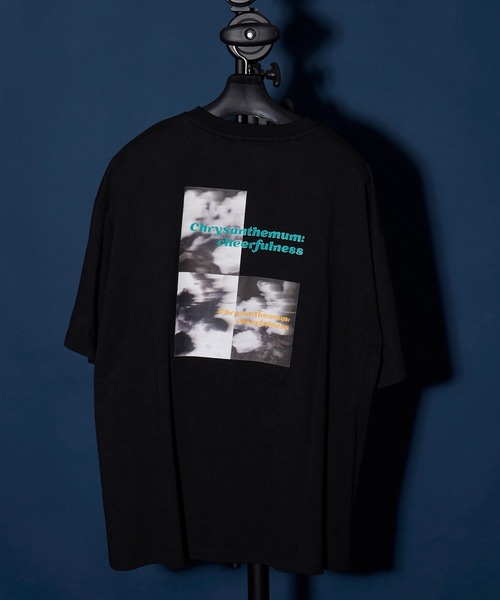 unrelaxing(アンリラクシング)の「オーバーサイズ ルーズビッグシルエット ドロップショルダーTシャツ(Tシャツ/カットソー・メンズ・その他/その他1/その他2/その他3/その他4/その他5/その他8/その他9/ホワイト系/ホワイト系1/ホワイト系2/ホワイト系3/ホワイト系4/ホワイト系5/ホワイト系6/ホワイト系7/ホワイト系8/ホワイト系9/ブラック系/ブラック系1/ブラック系2/ブラック系3/ブラック系4/ブラック系5/ブラック系6/ブラック系7/ブラック系8/ブラック系9/ベージュ系/ベージュ系1/ベージュ系2/ベージュ系3/ベージュ系4/ベージュ系5/ベージュ系6/ベージュ系7/ベージュ系8/ベージュ系9/グリーン系/グリーン系1/グリーン系2/グリーン系3/グリーン系4/グリーン系5/グリーン系6/グリーン系8/グリーン系9/ネイビー系/ネイビー系1/ネイビー系3/ネイビー系4/ネイビー系5/ネイビー系6/ネイビー系8/ネイビー系9/パープル系/パープル系1/パープル系2/パープル系3/パープル系4/パープル系5/パープル系6/パープル系7/パープル系8/パープル系9/イエロー系/イエロー系1/イエロー系2/イエロー系3/イエロー系4/イエロー系5/イエロー系6/イエロー系7/イエロー系8/イエロー系9・FREE)」の18枚目の写真