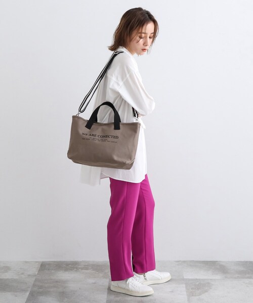 INDIVI（インディヴィ）の「◆【2WAY/A4収納可能】キャンバスショルダー（ショルダーバッグ・レディース・サンドベージュ/オフホワイト・00）」の13枚目の写真