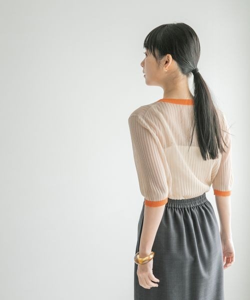 LOWRYS FARM（ローリーズファーム）の「バイカラーシアーリブ５Ｓ　276104（ニット/セーター・レディース・ブラック/ベージュ/ブルー・FREE）」の19枚目の写真