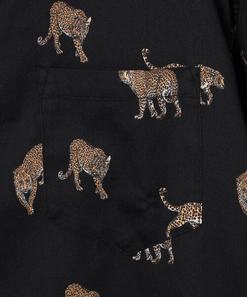 schott（ショット）の「LEOPARD HAWAIIAN SHIRT/レオパード ハワイアンシャツ（シャツ/ブラウス・メンズ・ブラック/グリーン・MEDIUM/X-LARGE/XX-LARGE/LARGE）」の8枚目の写真