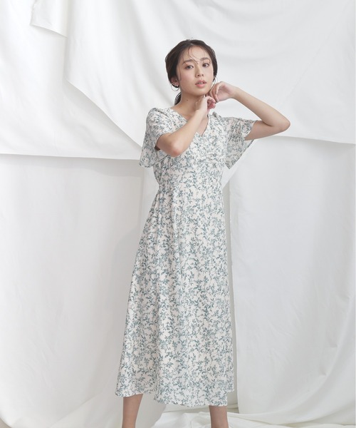 NATURAL BEAUTY BASIC（ナチュラルビューティーベーシック）の「フロントギャザーリーフプリントワンピース（ワンピース・レディース・グレー系その他/ホワイト系その他・SMALL/MEDIUM）」の10枚目の写真