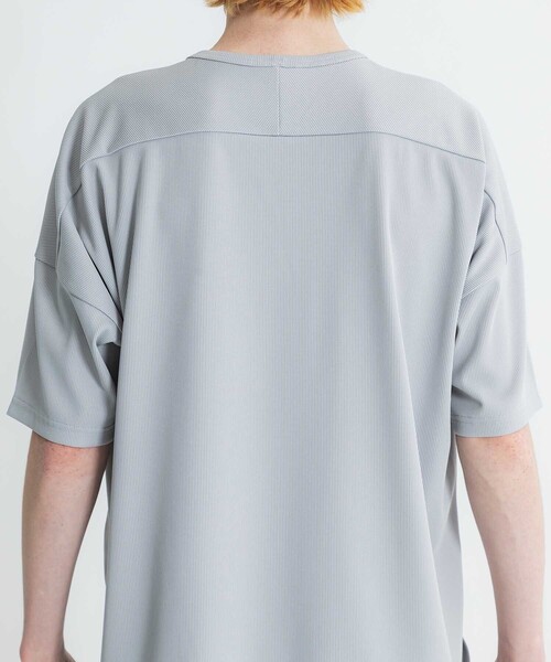 ATTACHMENT（アタッチメント）の「STUDIOUS別注 PLEATS　S/S　TEE（Tシャツ/カットソー・メンズ・ライトグレー/ブラック・1/2）」の13枚目の写真