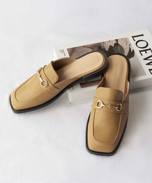 me+em select(ミームセレクト)の「ビットローファースクエアトゥミュールサンダル(サンダル・レディース・ブラック/ブラウン/アイボリー・38/39/37)」の22枚目の写真