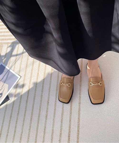 me+em select(ミームセレクト)の「ビットローファースクエアトゥミュールサンダル(サンダル・レディース・ブラック/ブラウン/アイボリー・38/39/37)」の9枚目の写真