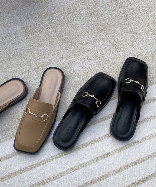 me+em select(ミームセレクト)の「ビットローファースクエアトゥミュールサンダル(サンダル・レディース・ブラック/ブラウン/アイボリー・38/39/37)」の16枚目の写真