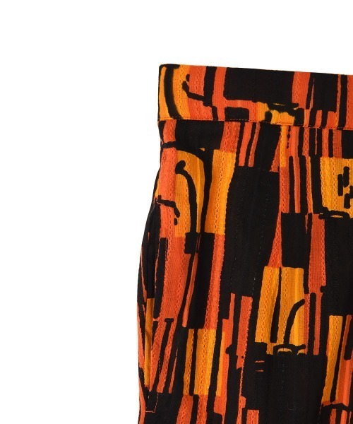 marjour（マージュール）の「GEOMETRIC PANTS（その他パンツ・レディース・ベージュ/レッド・M）」の6枚目の写真
