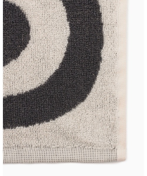 marimekko(マリメッコ)の「Melooni / mini towel 30 x 30 cm(タオル・レディース・グレー系その他・FREE)」の2枚目の写真